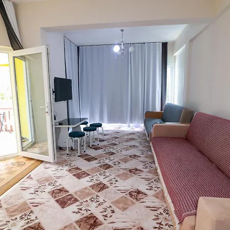 Apartment Yellow Butterfly 2 Demre